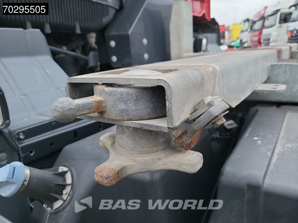 MAN TGS TGS 26.320 6X2 ADR BDF Lift + Steering Axle Euro 6