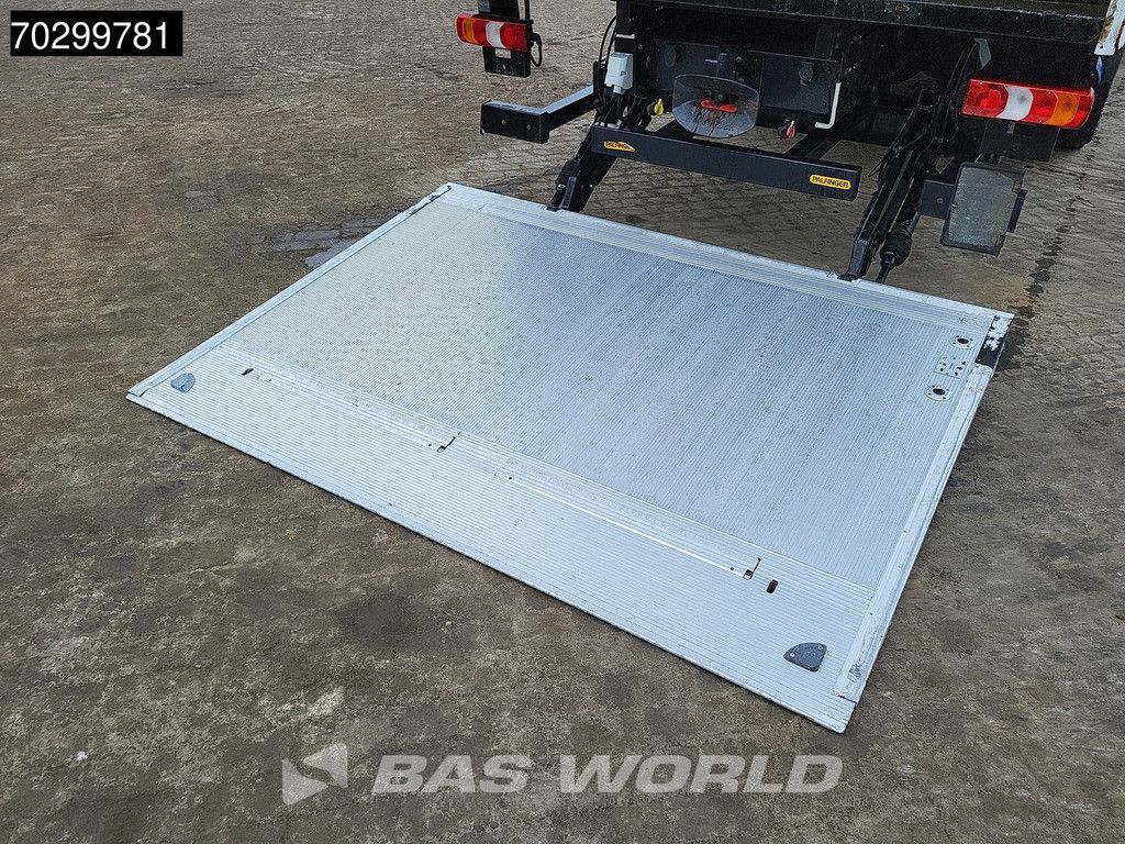 Mercedes Atego 1324 4X2 6 Cylinder 12t Automatic Tailgate Euro 6