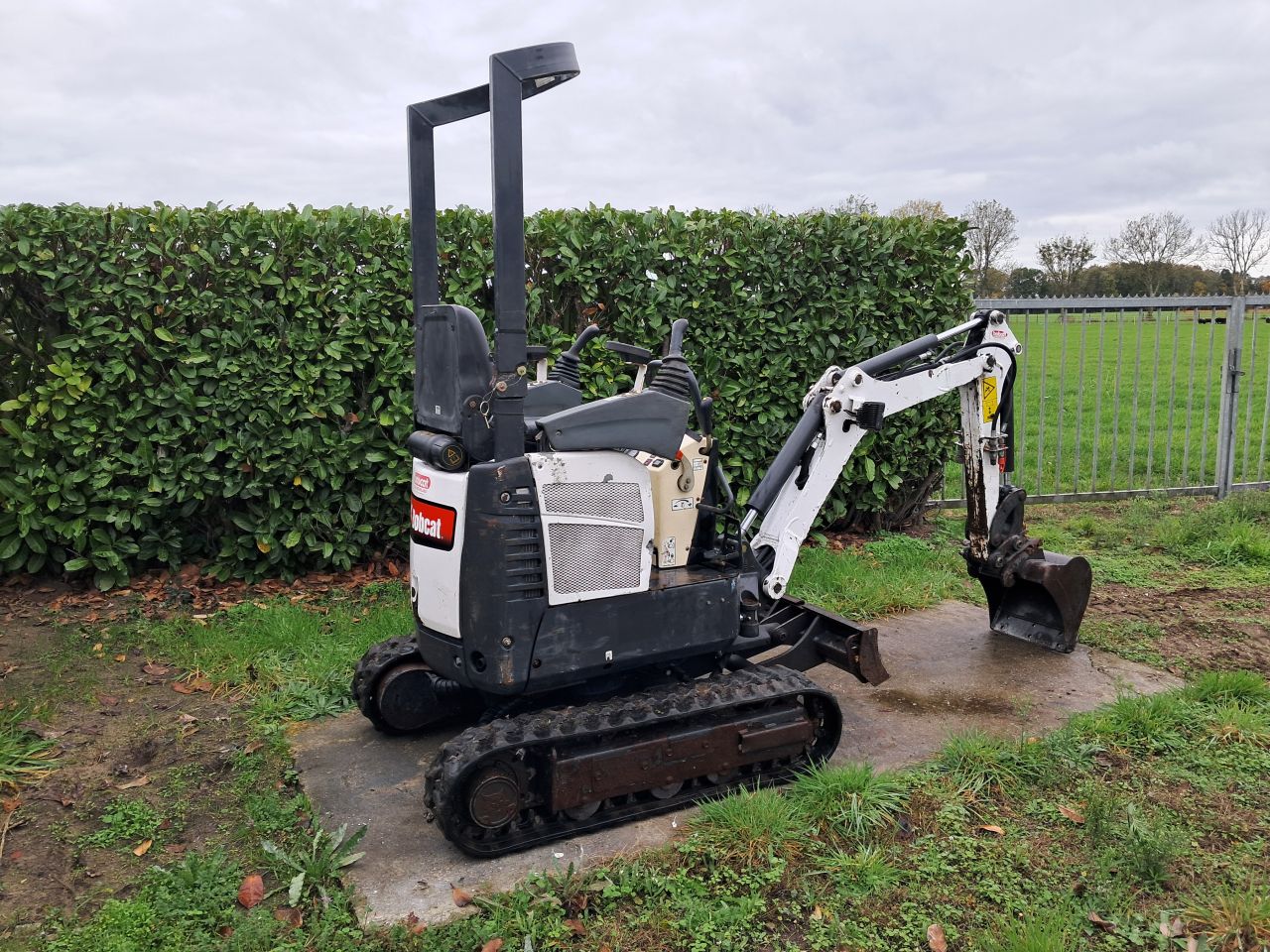 Minigraver Bobcat E10 / Sloop-sorteer / Minikraan / Graafmachine