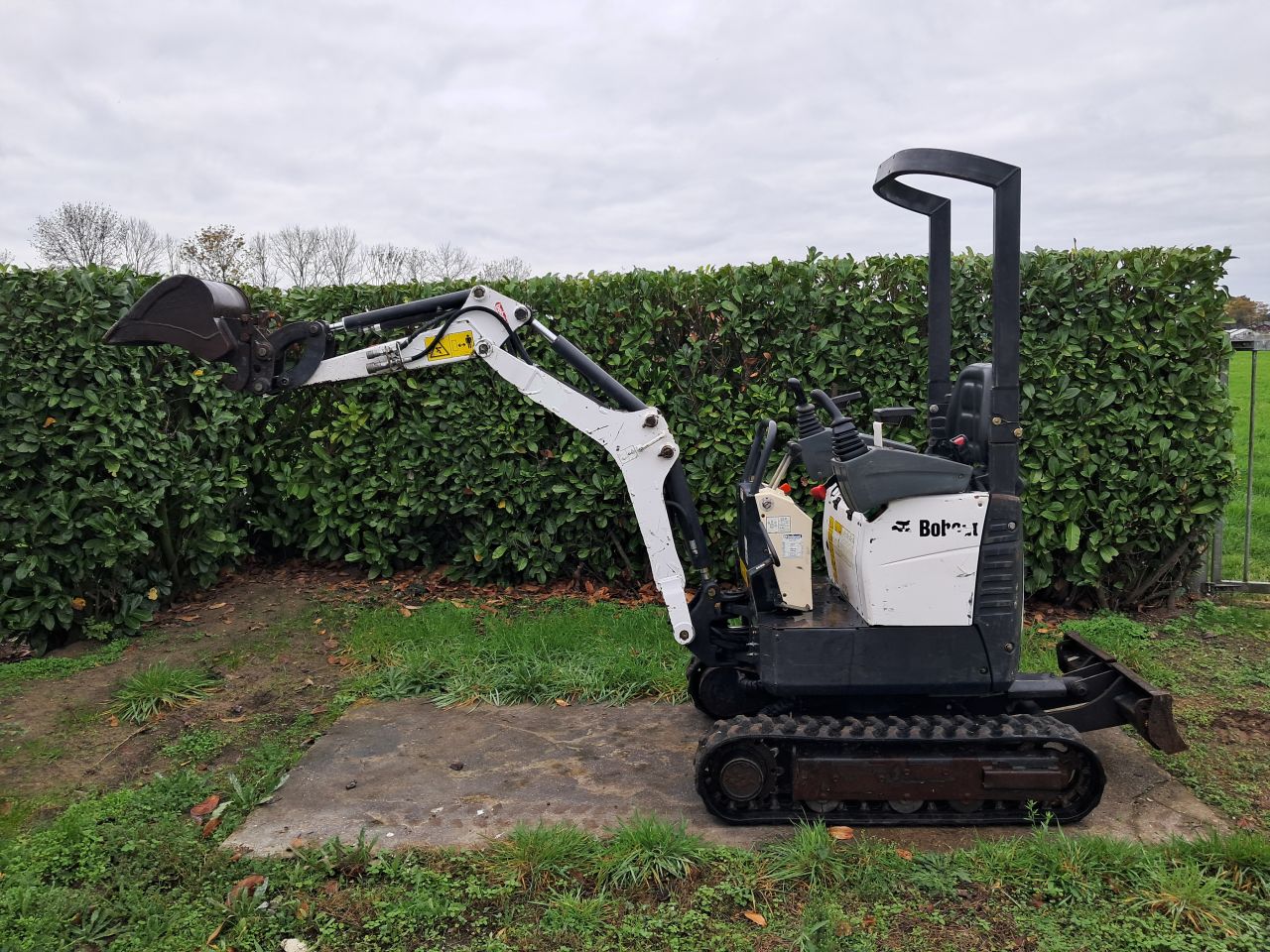 Minigraver Bobcat E10 / Sloop-sorteer / Minikraan / Graafmachine