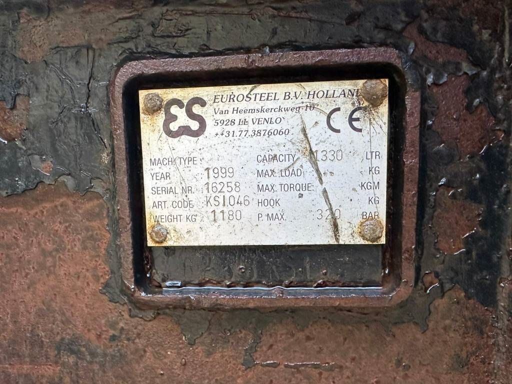 Eurosteel 200cm wide Tiltbucket / kantelbak / Schwenklöffel