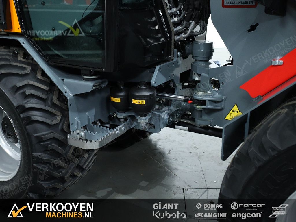 2025 Giant G2700 HD+ (Cabine) VK10375