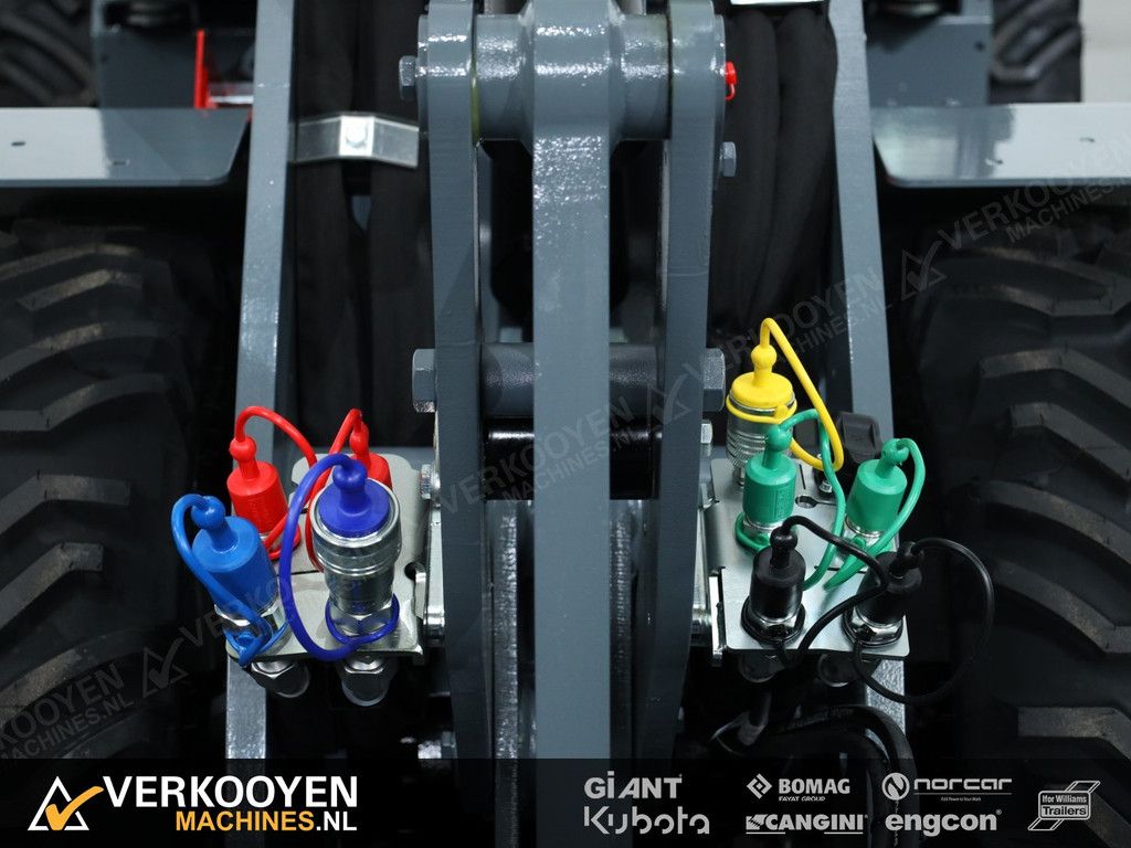 2025 Giant G2700 HD+ (Cabine) VK10375