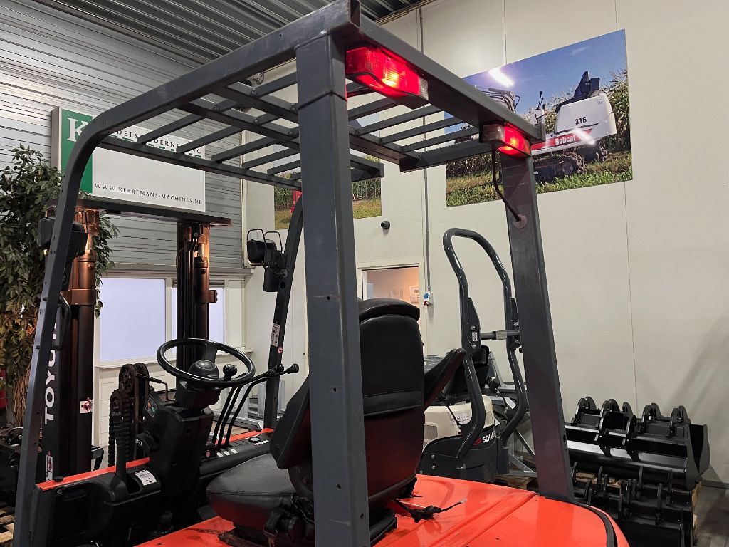 TOYOTA FBMF20 Elektrische heftruck met freelift en sideshift