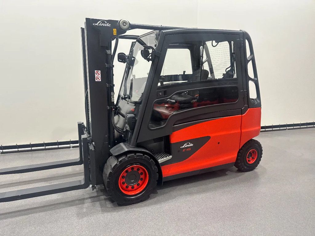 Linde 388 E 45 L-01/600 container uitvoering