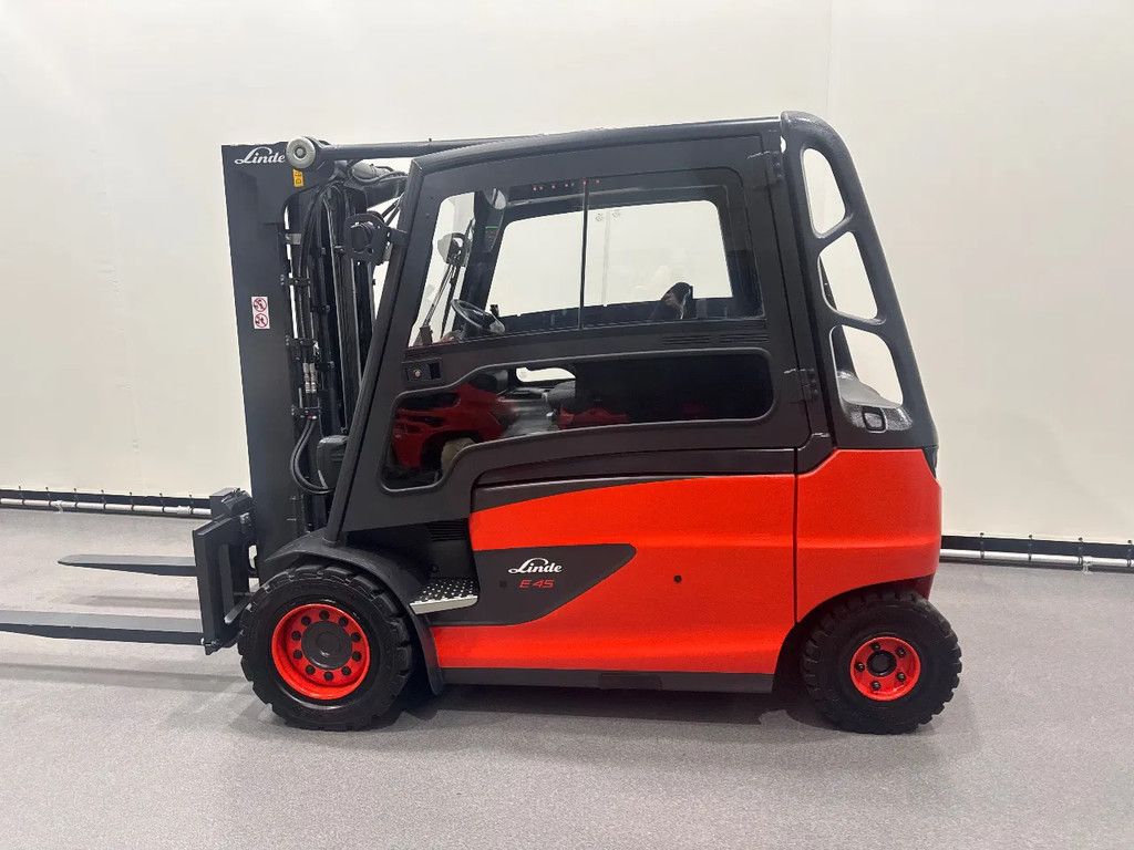 Linde 388 E 45 L-01/600 container uitvoering