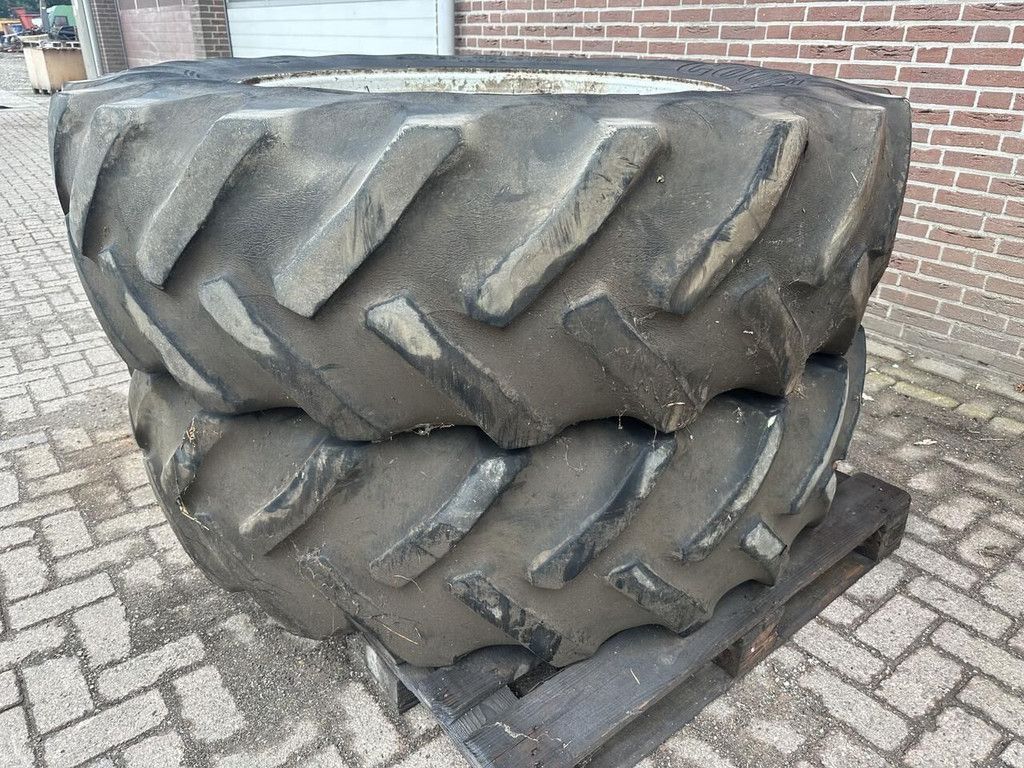 Goodyear 18.4 R38 wheel