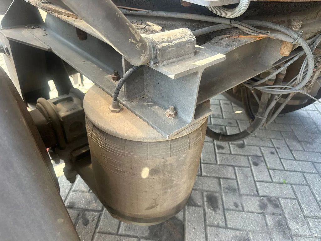 Lako 3 as 2x stuuras 1x liftas 35.000 1 comp NIEUWE DRAAIKRANS VOOR!!!