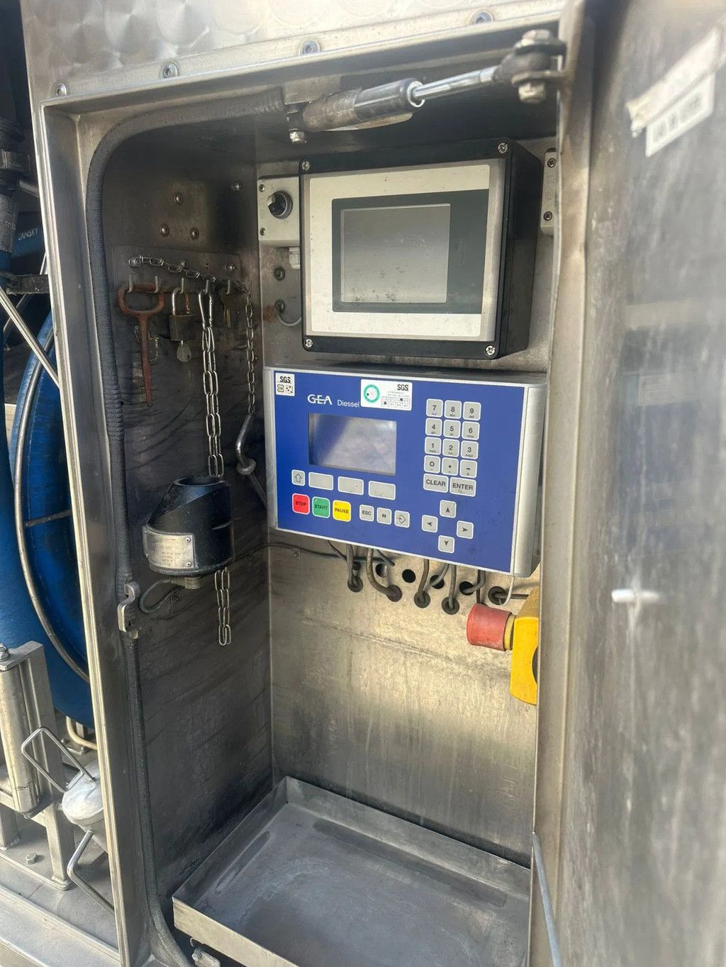 Lako 3 as 2x stuuras 1x liftas 35.000 1 comp NIEUWE DRAAIKRANS VOOR!!!