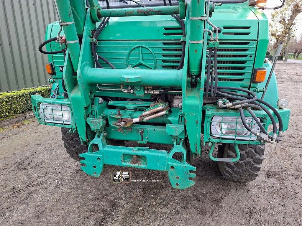Mercedes-Benz Unimog U2150L