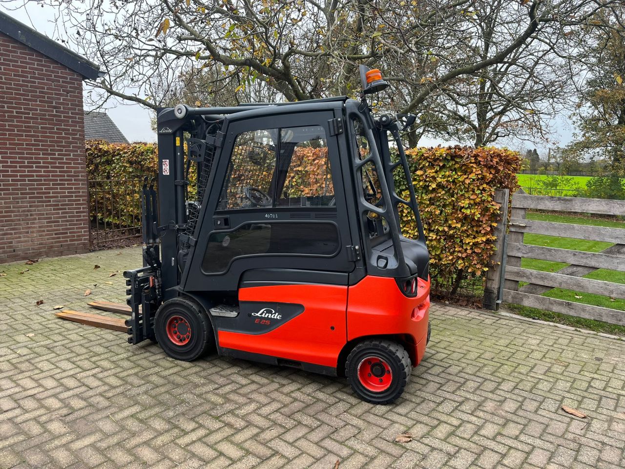 Linde E25-01 | Elektrisch Heftruck | 2018 | 14000U | 2.5T | 4.5M