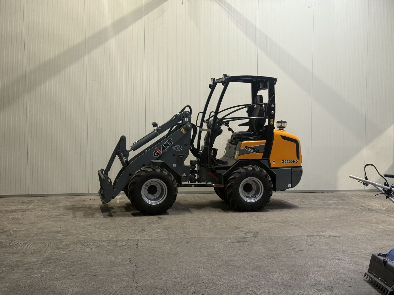 Giant g2500hd ( 444 uur )