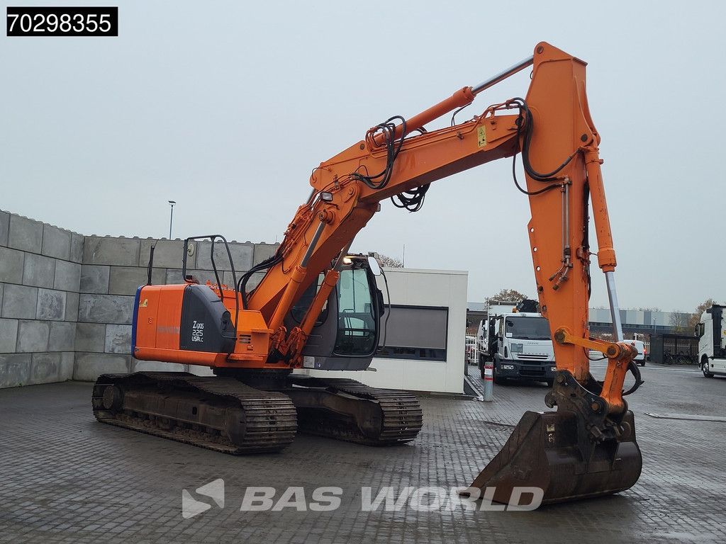 Hitachi ZX225 USR