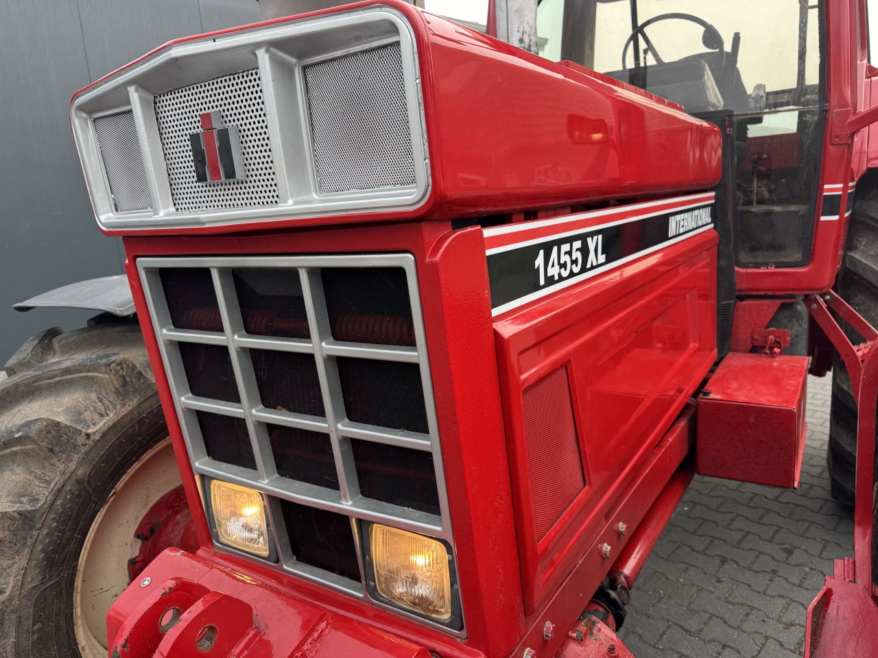 Case International 1455 XL