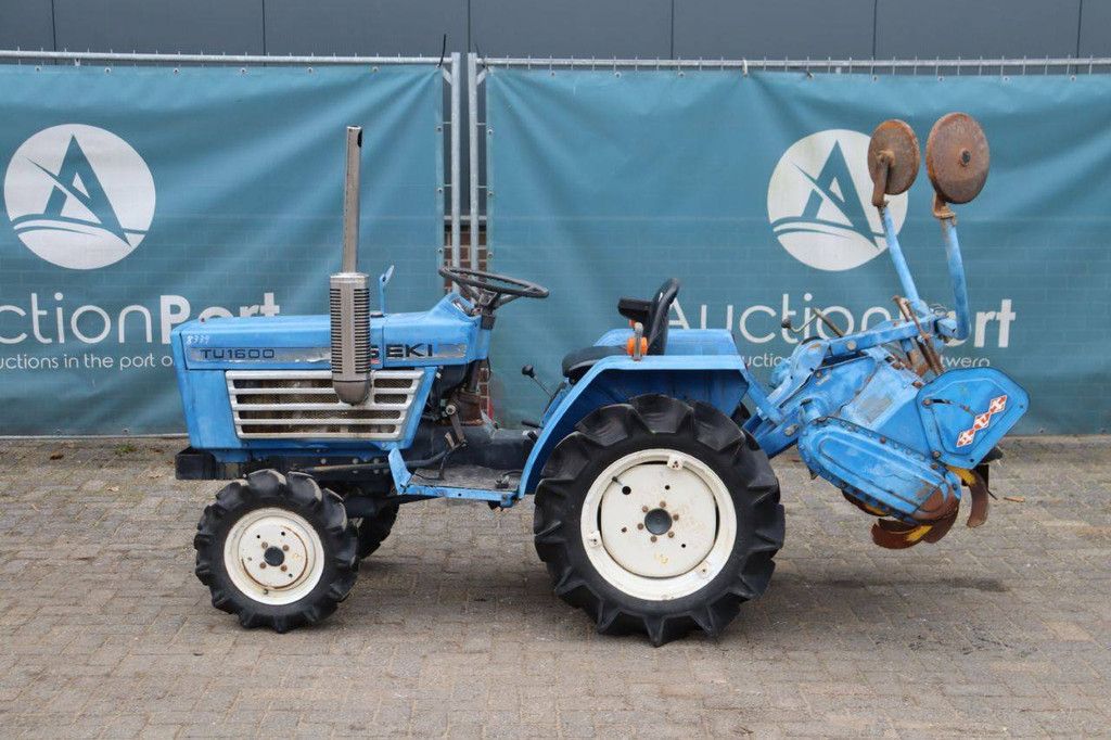 Kleintraktor Iseki TU1600 Diesel 16 PS mit Grubber