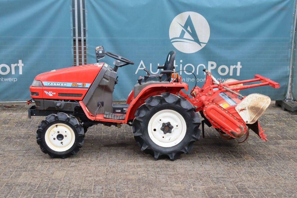Kleintraktor Yanmar Ke-3 Diesel 13,5 PS mit Grubber