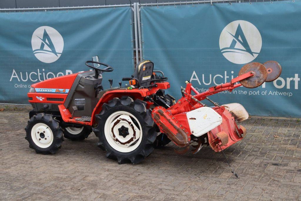 Kleintraktor Yanmar Ke-4 Diesel 14,5 PS mit Grubber