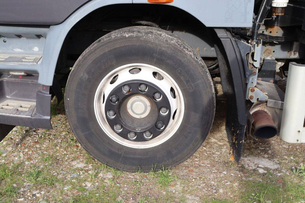 Truck DAF FA75CF310U Diesel 2010 with flatbed