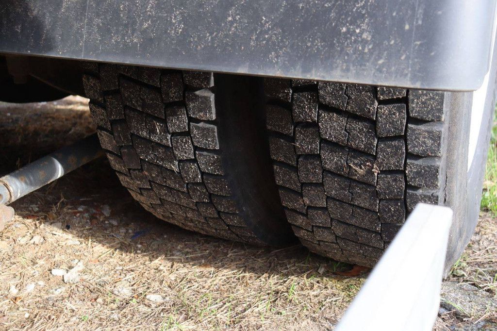 Truck DAF FA75CF310U Diesel 2010 with flatbed