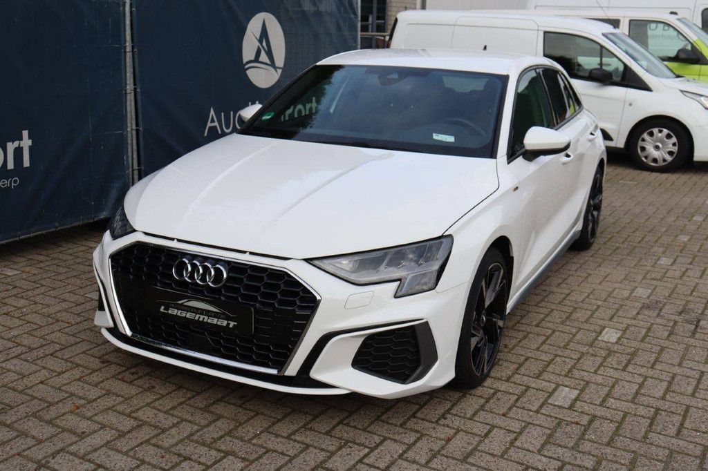 Audi A3 Sportback Hybrid 2024