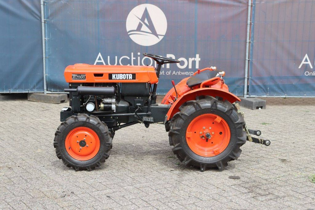 Kleintraktor Kubota B7000 Diesel