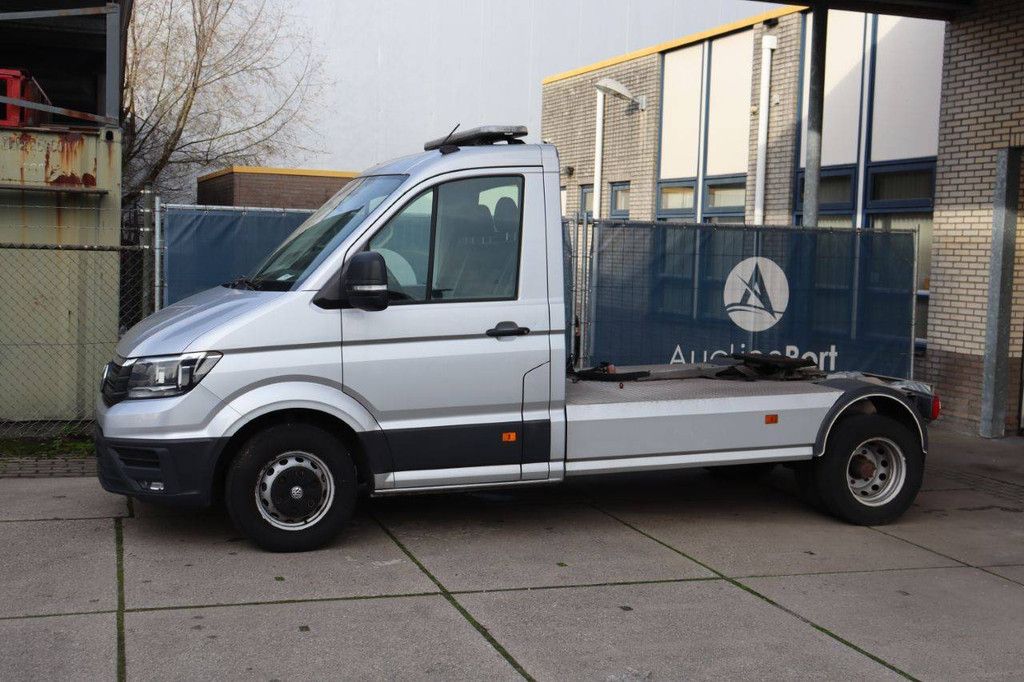 Fahrgestell mit Fahrerhaus Volkswagen CRAFTER Diesel 2019