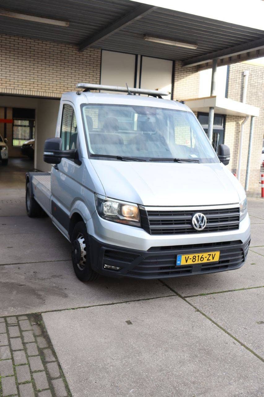 Fahrgestell mit Fahrerhaus Volkswagen CRAFTER Diesel 2019