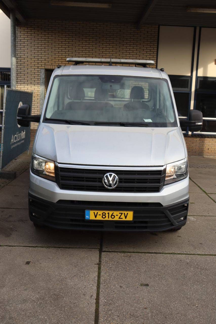 Fahrgestell mit Fahrerhaus Volkswagen CRAFTER Diesel 2019