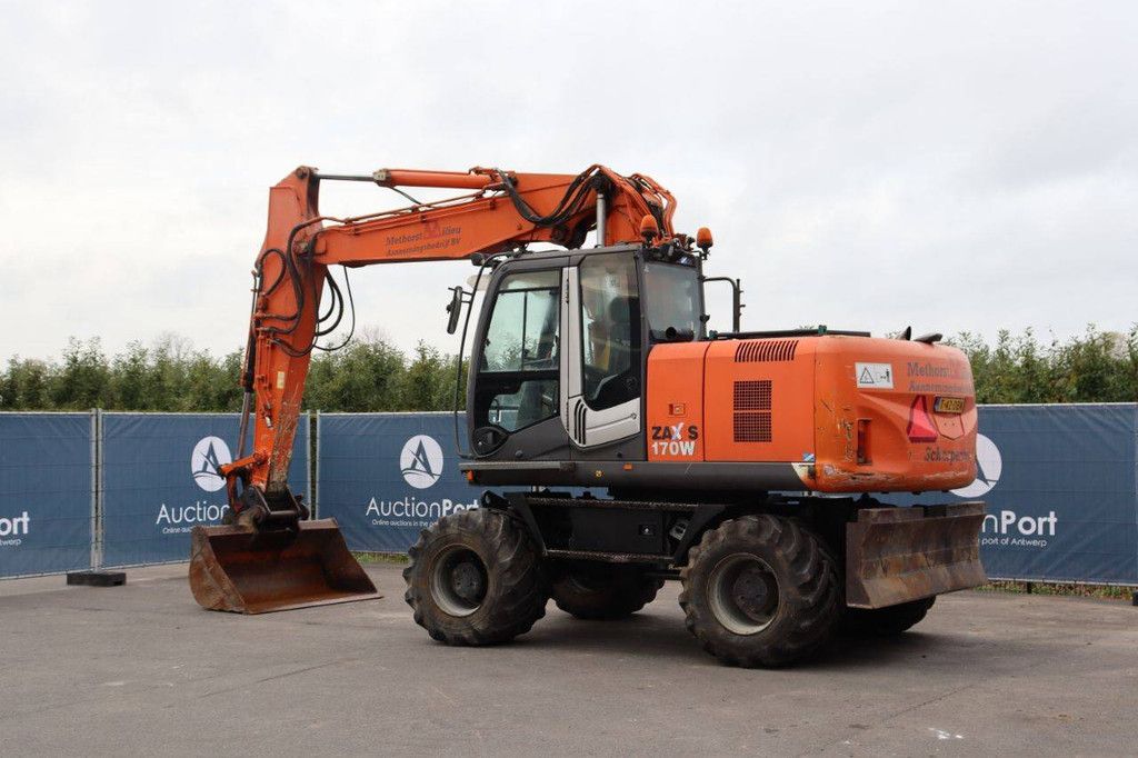 Wheel excavator Hitachi ZX170W-3 Diesel 104kW 2010