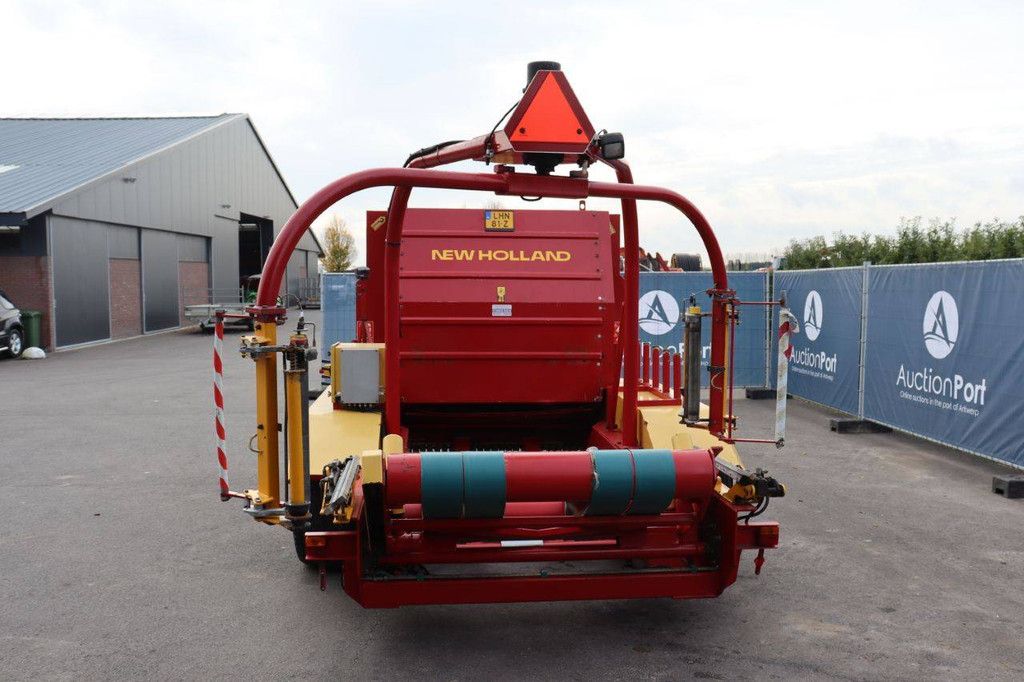 Press wrapping combination New Holland 548 2001