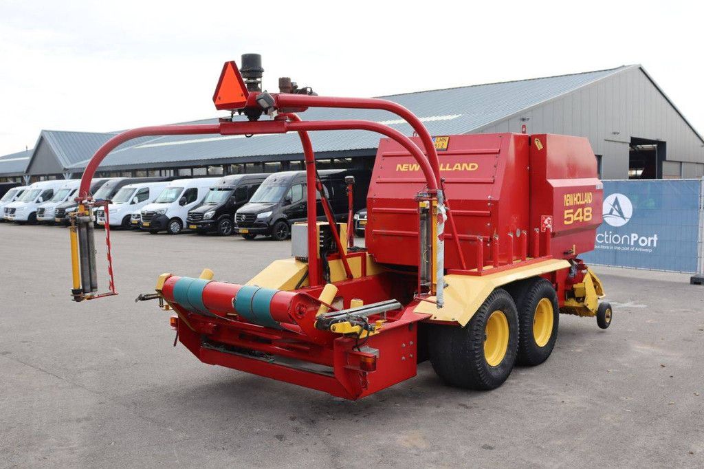 Press wrapping combination New Holland 548 2001