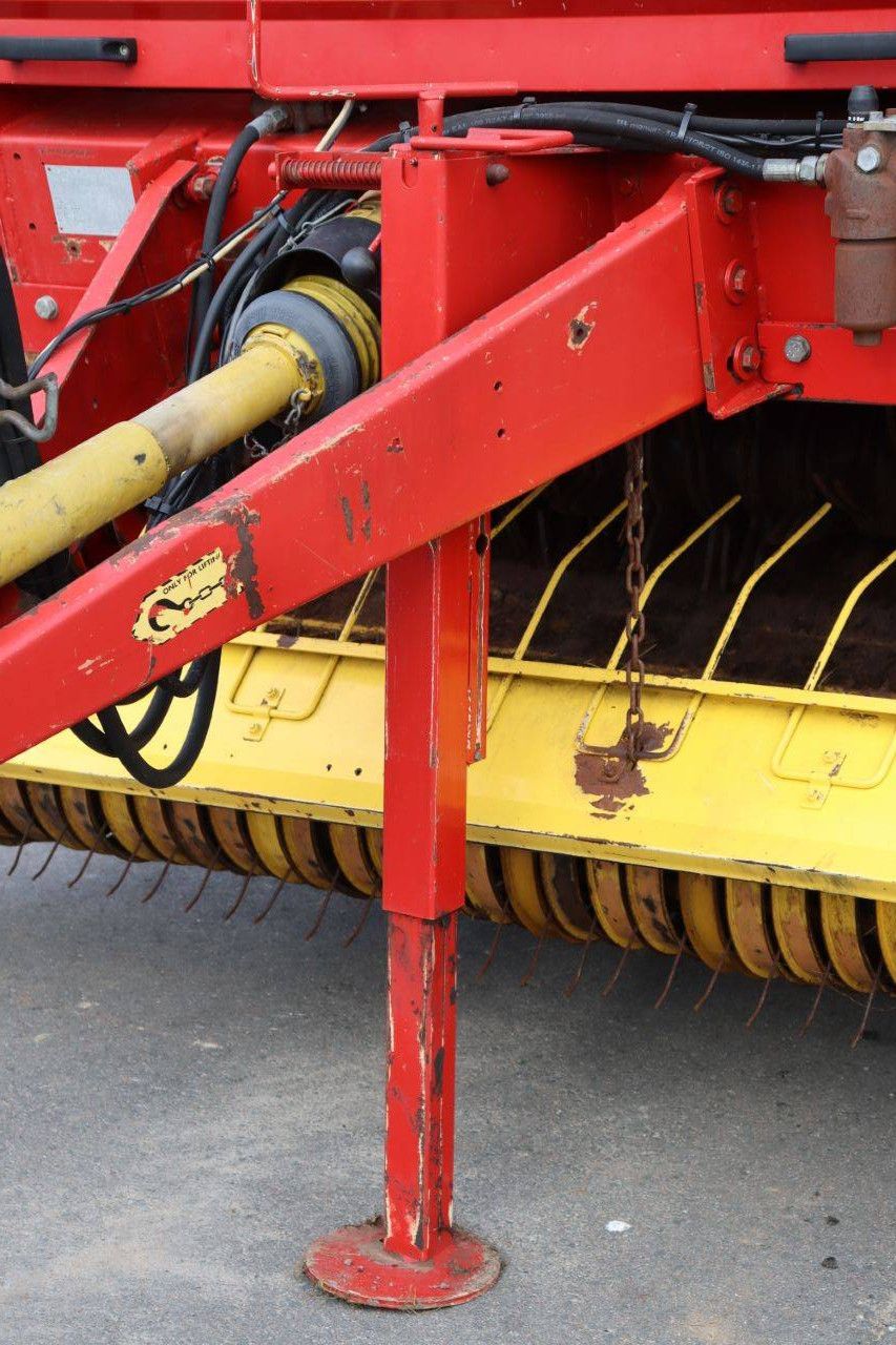 Press wrapping combination New Holland 548 2001