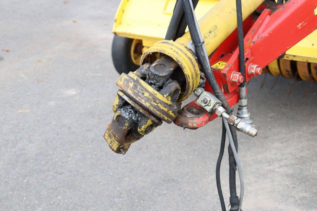 Press wrapping combination New Holland 548 2001