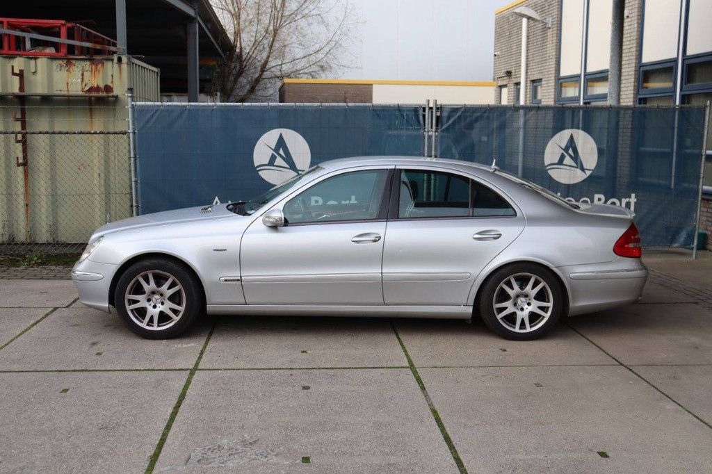 Mercedes-Benz E 200 CDI Diesel 123hp 2004 (Margin)