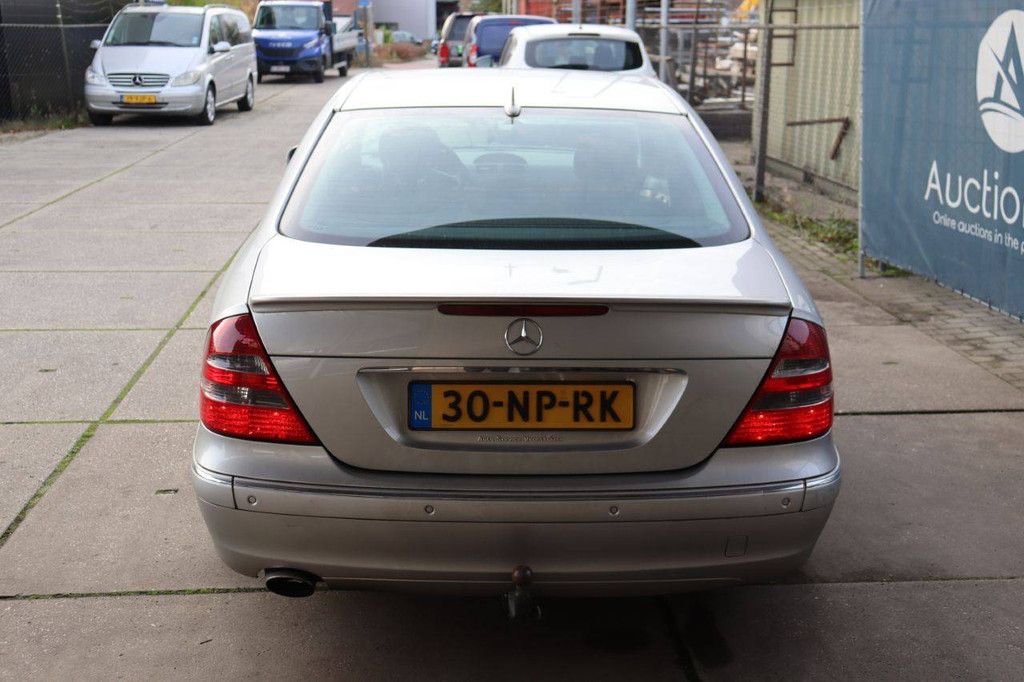 Mercedes-Benz E 200 CDI Diesel 123hp 2004 (Margin)