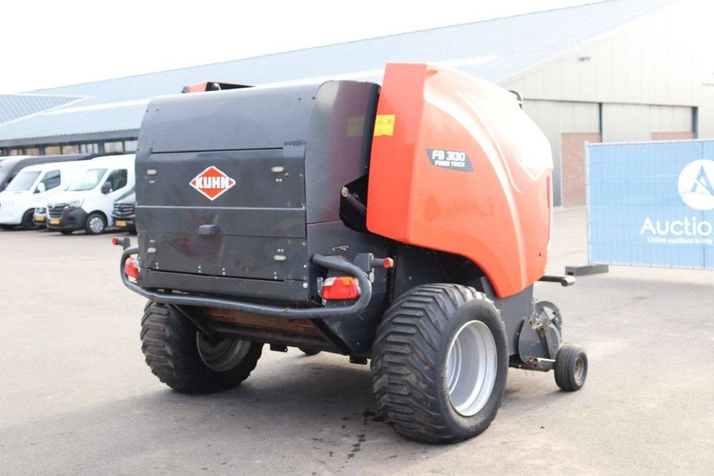 Rundballenpresse Kuhn FB 3130 2017