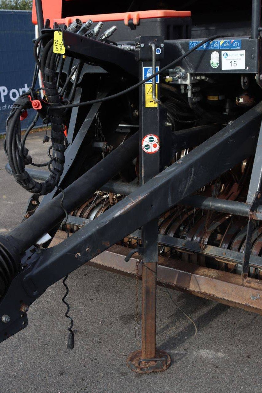 Rundballenpresse Kuhn FB 3130 2017