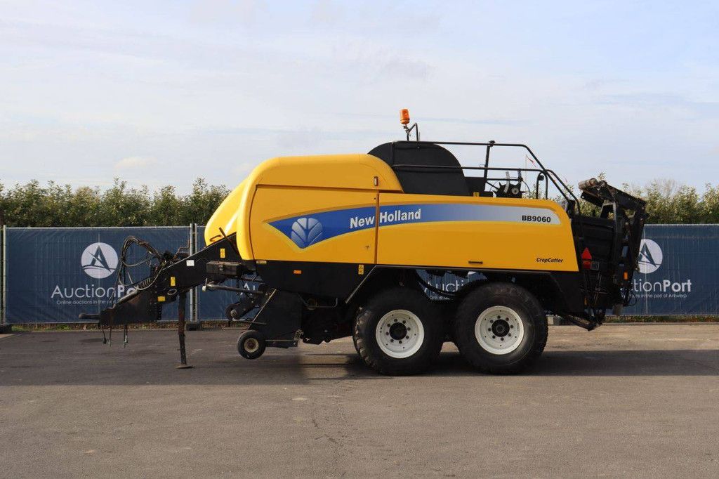 Quaderballenpresse New Holland BB9060 2011