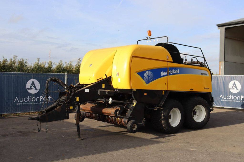 Quaderballenpresse New Holland BB9060 2011