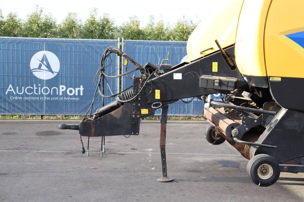 Quaderballenpresse New Holland BB9060 2011