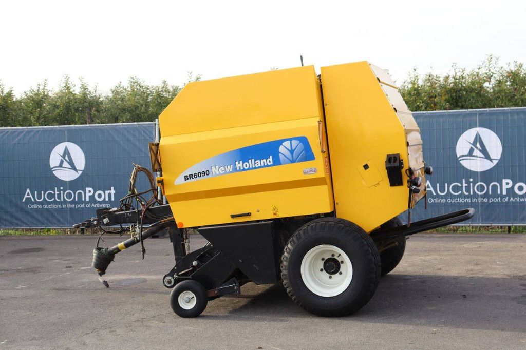 Round Baler New Holland BR6090 2019