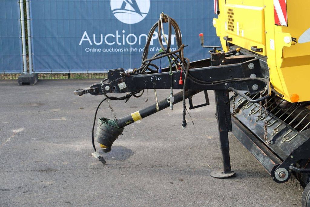 Round Baler New Holland BR6090 2019