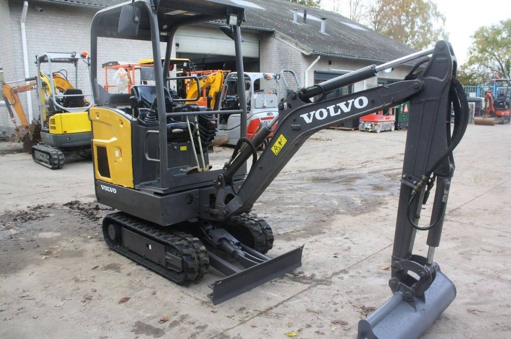 Mini excavator Volvo EC15E Diesel 12kW 2019