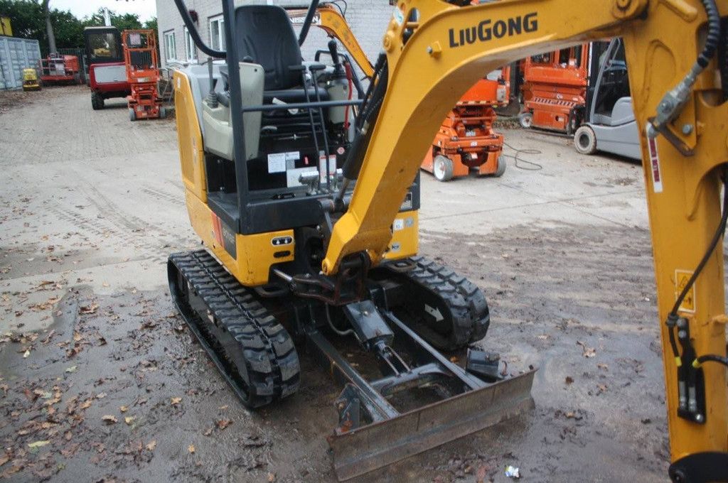 Mini excavator LiuGong 9018F Diesel 13.4kW 2022