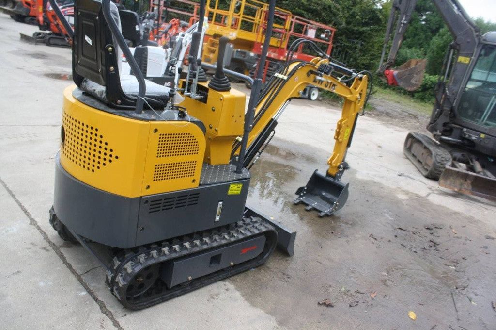 Newrick ZW 316 Minibagger, Benzin, 8,6 kW, Baujahr 2025, Neu, Vorführwagen