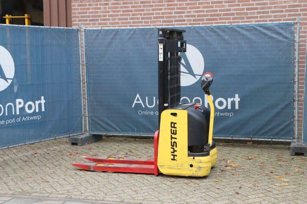 Hyster S1.0 AC Electric Stacker 1000kg 2.8m 2014
