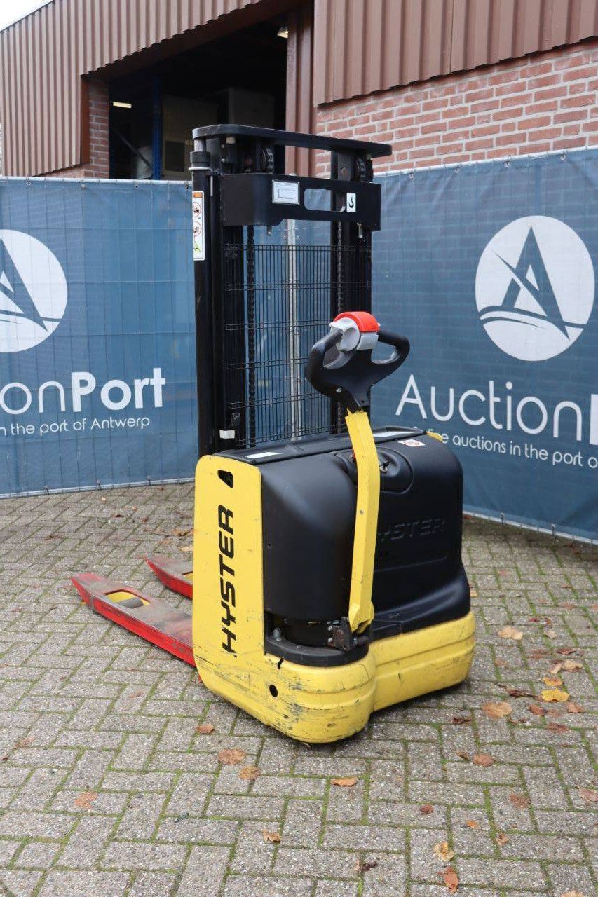 Hyster S1.0 AC Electric Stacker 1000kg 2.8m 2014