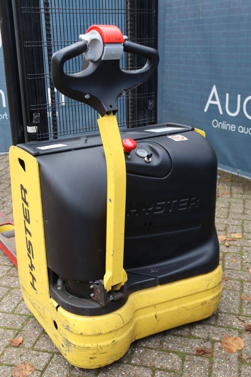 Hyster S1.0 AC Electric Stacker 1000kg 2.8m 2014