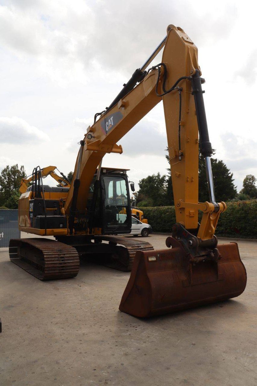 Crawler excavator Caterpillar 323E Diesel 122kW 2012