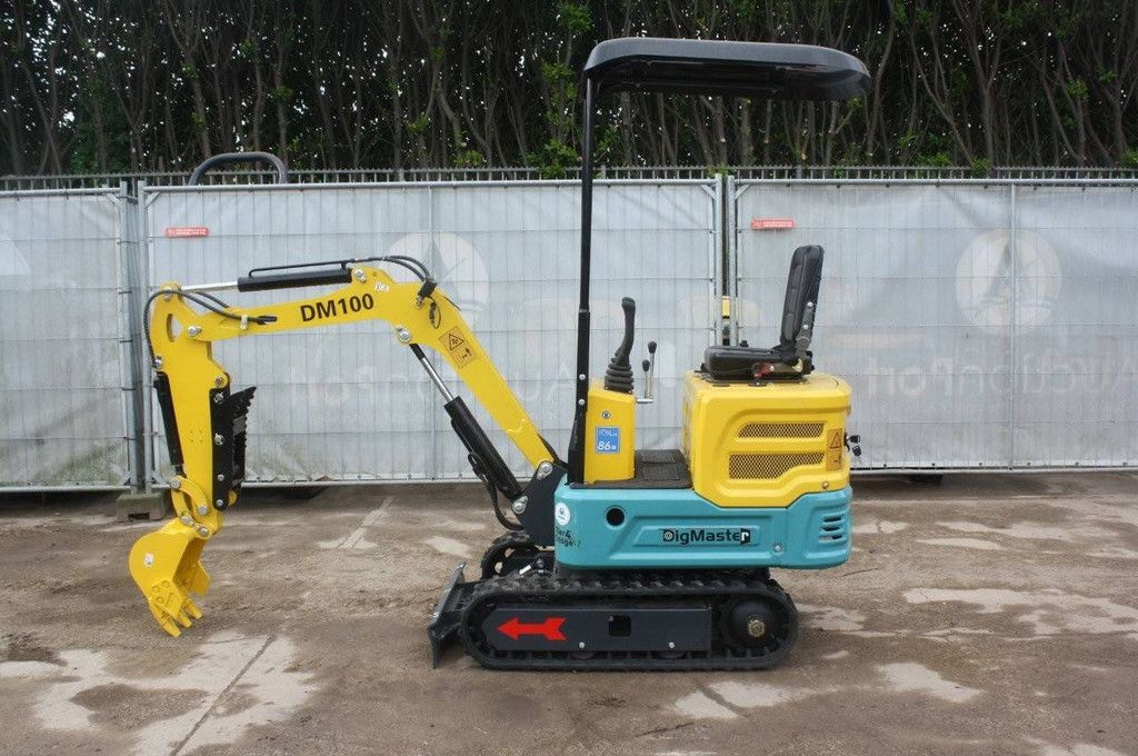 Mini excavator DigMaster DM100 Diesel 13.5hp 2025 DEMO